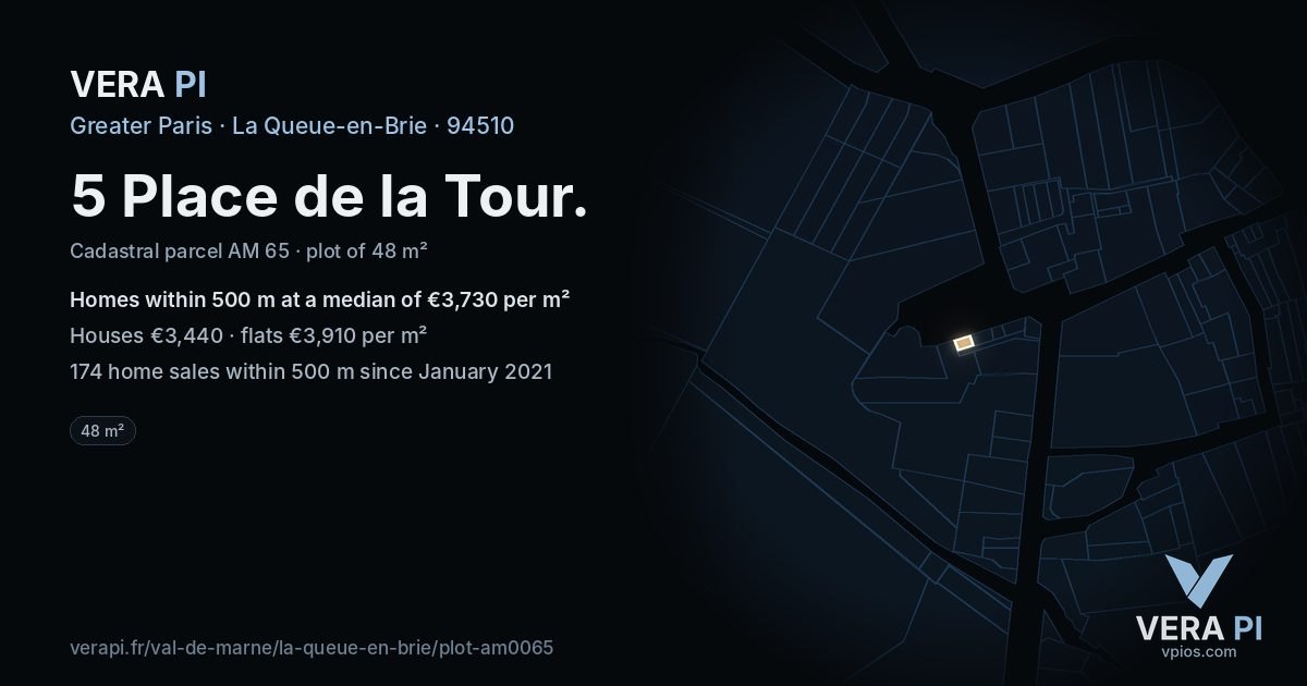 5 Place de la Tour, La Queue-en-Brie at night – the plot lit, the parcels around coloured by the prices near them