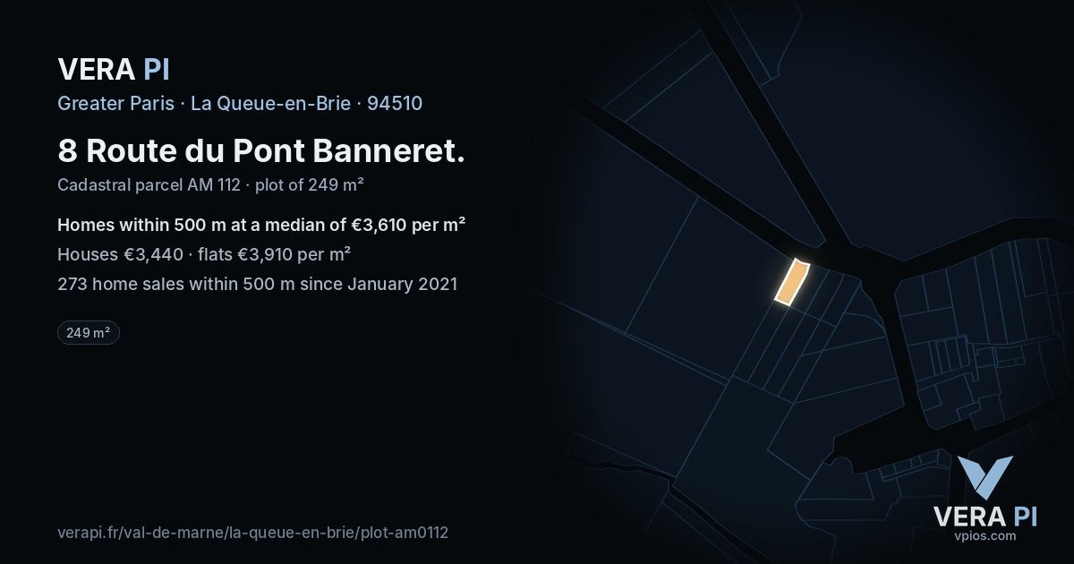 8 Route du Pont Banneret, La Queue-en-Brie at night – the plot lit, the parcels around coloured by the prices near them