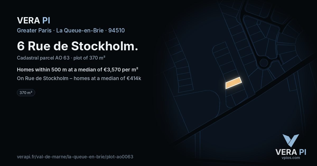 6 Rue de Stockholm, La Queue-en-Brie at night – the plot lit, the parcels around coloured by the prices near them