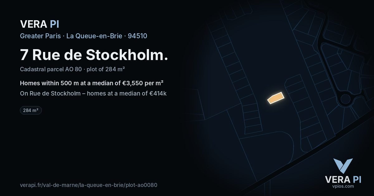 7 Rue de Stockholm, La Queue-en-Brie at night – the plot lit, the parcels around coloured by the prices near them
