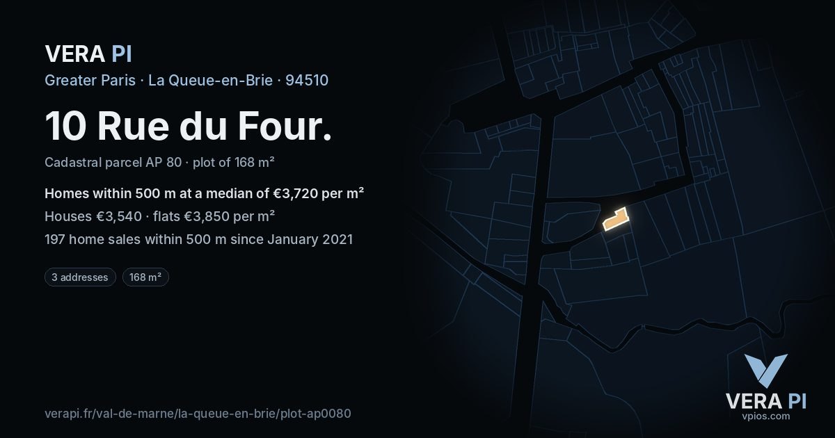 10 Rue du Four, La Queue-en-Brie at night – the plot lit, the parcels around coloured by the prices near them