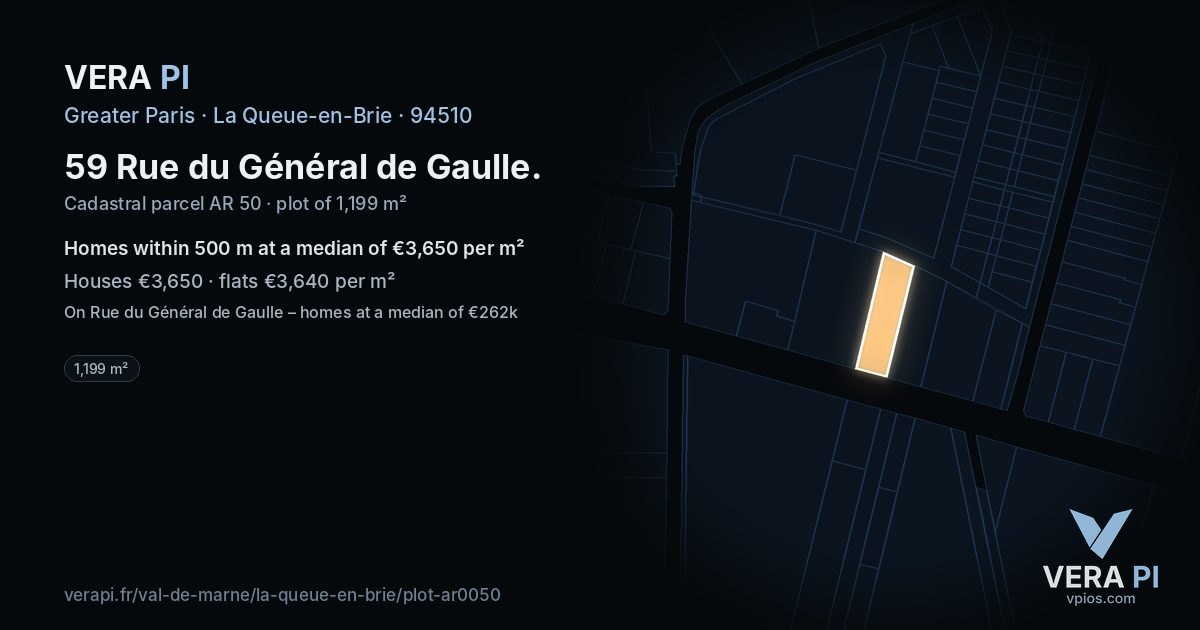 59 Rue du Général de Gaulle, La Queue-en-Brie at night – the plot lit, the parcels around coloured by the prices near them