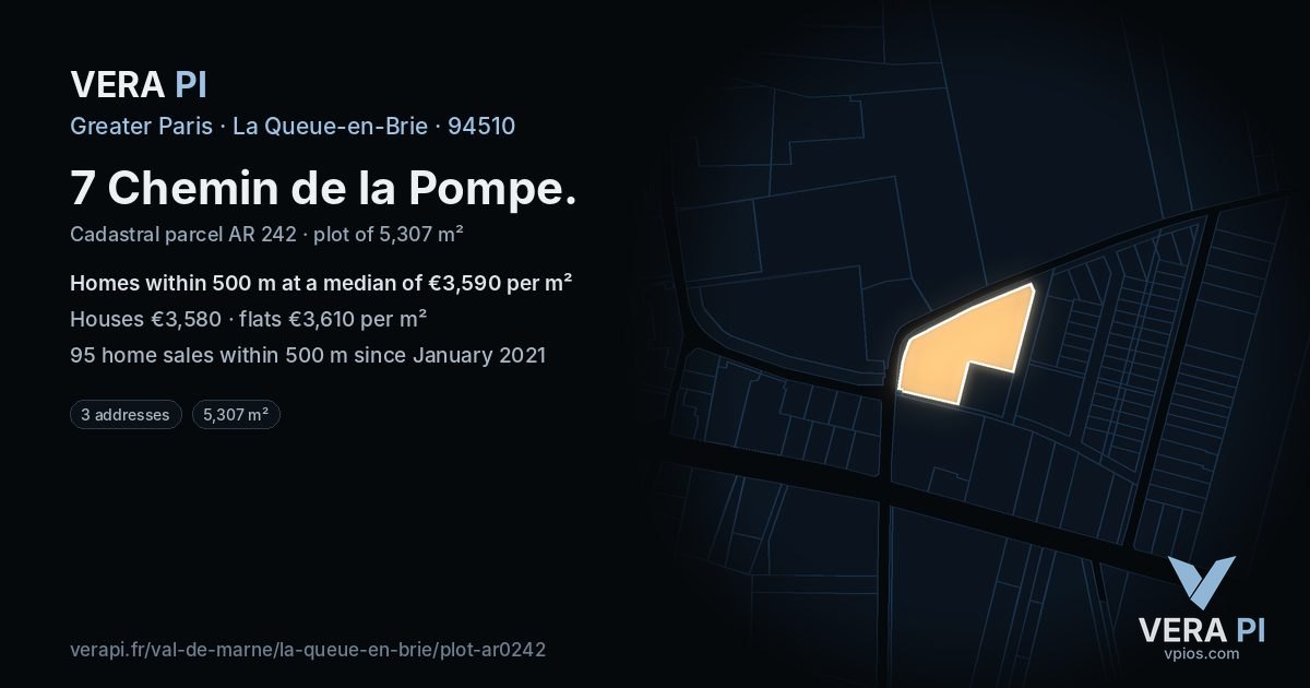 7 Chemin de la Pompe, La Queue-en-Brie at night – the plot lit, the parcels around coloured by the prices near them