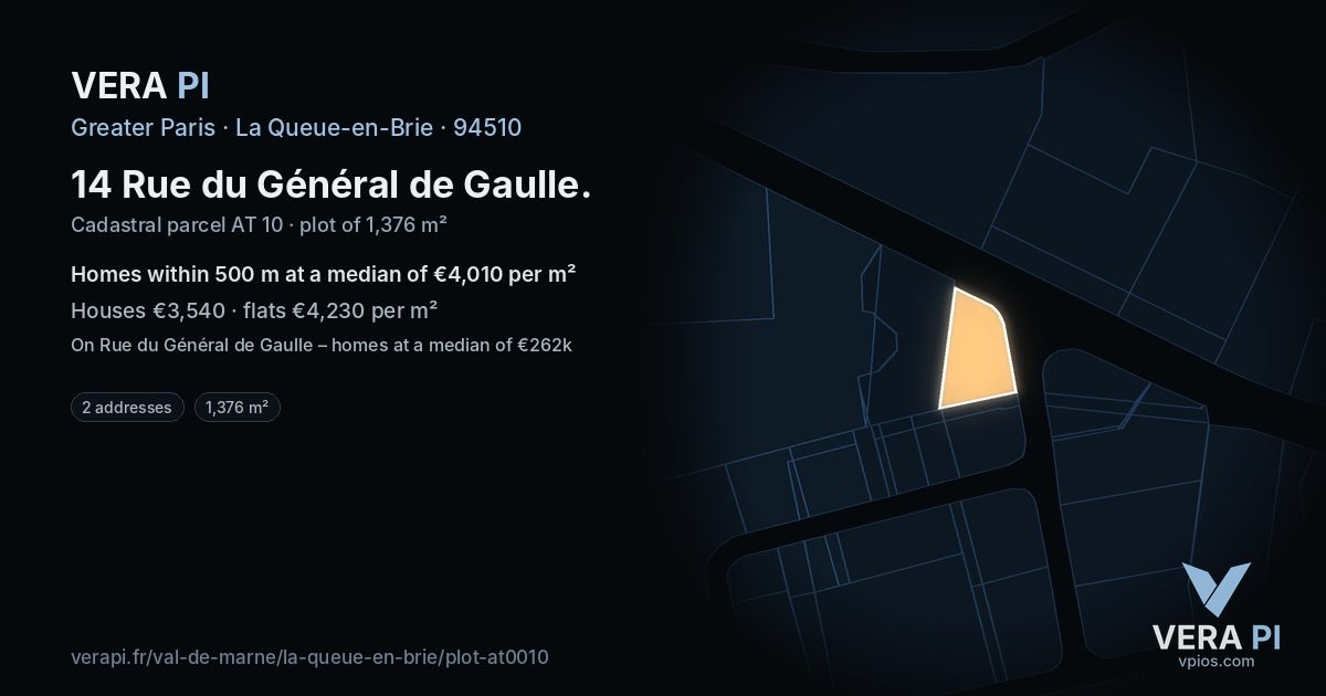 14 Rue du Général de Gaulle, La Queue-en-Brie at night – the plot lit, the parcels around coloured by the prices near them