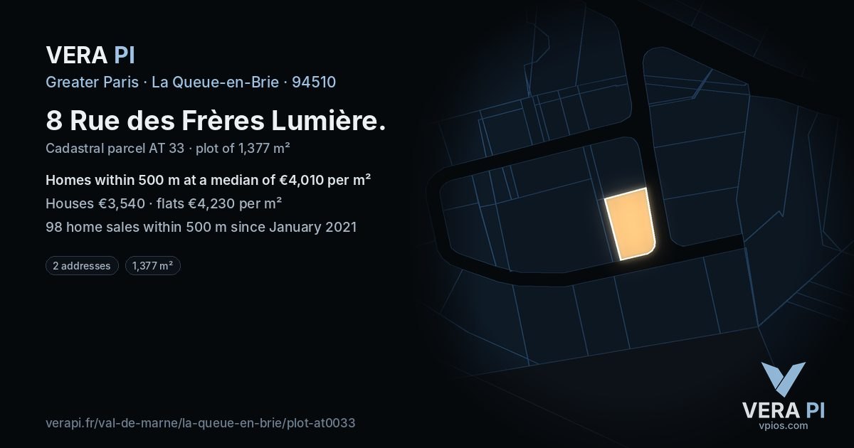 8 Rue des Frères Lumière, La Queue-en-Brie at night – the plot lit, the parcels around coloured by the prices near them