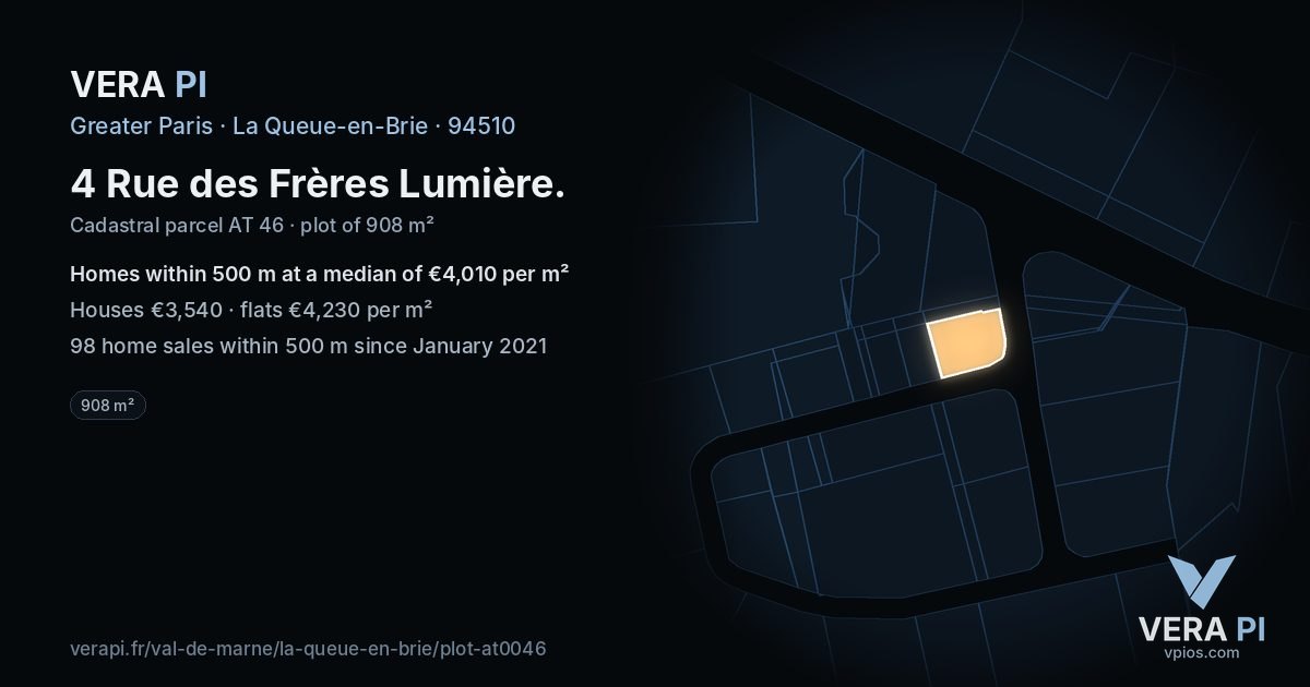 4 Rue des Frères Lumière, La Queue-en-Brie at night – the plot lit, the parcels around coloured by the prices near them