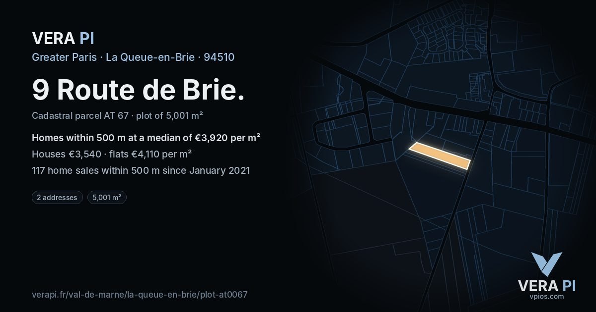 9 Route de Brie, La Queue-en-Brie at night – the plot lit, the parcels around coloured by the prices near them