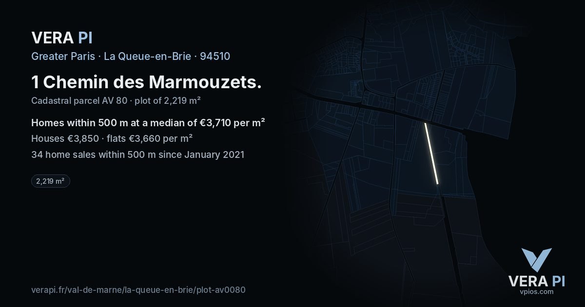 1 Chemin des Marmouzets, La Queue-en-Brie at night – the plot lit, the parcels around coloured by the prices near them