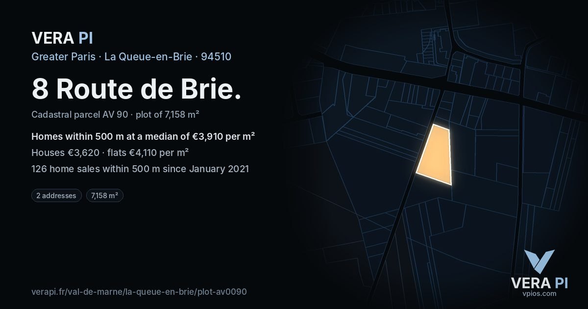 8 Route de Brie, La Queue-en-Brie at night – the plot lit, the parcels around coloured by the prices near them