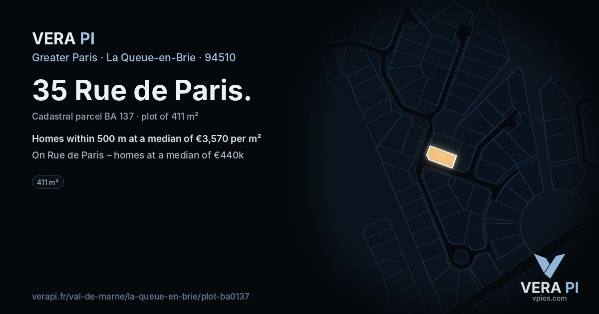 35 Rue de Paris, La Queue-en-Brie at night – the plot lit, the parcels around coloured by the prices near them