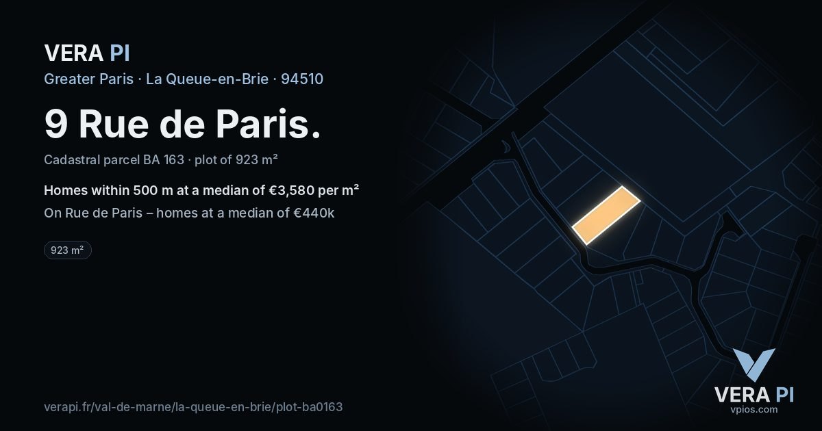 9 Rue de Paris, La Queue-en-Brie at night – the plot lit, the parcels around coloured by the prices near them