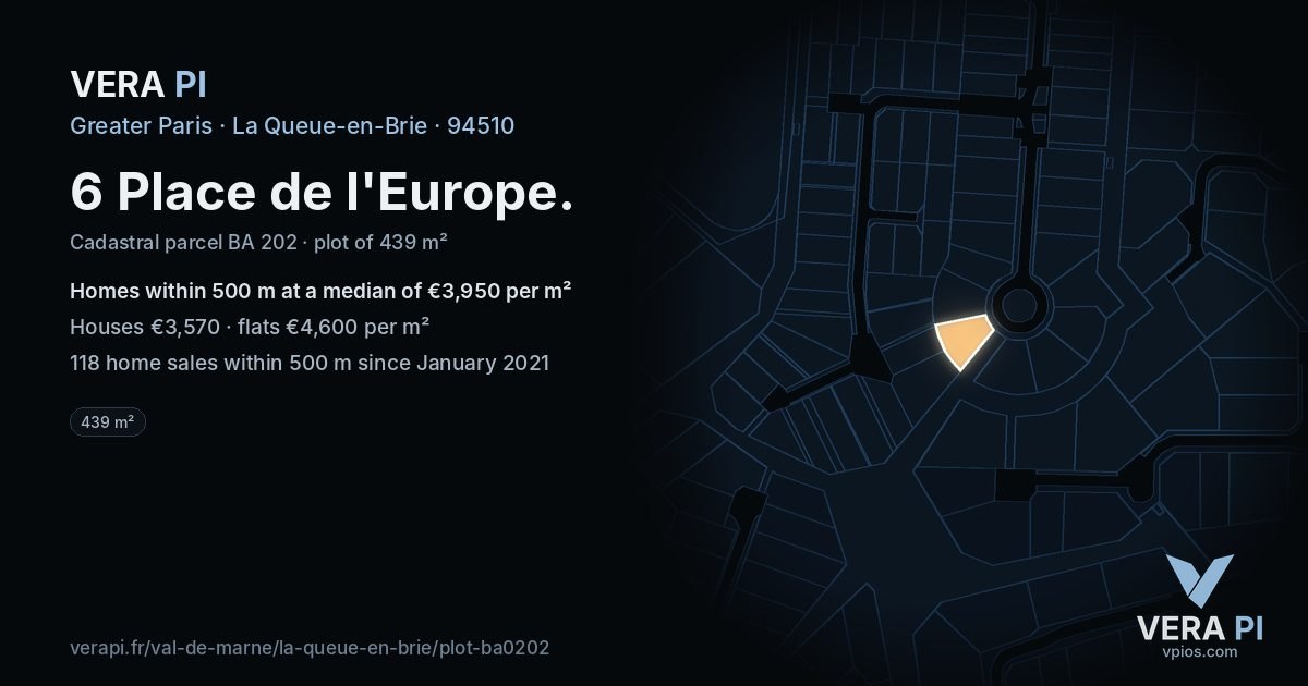 6 Place de l'Europe, La Queue-en-Brie at night – the plot lit, the parcels around coloured by the prices near them