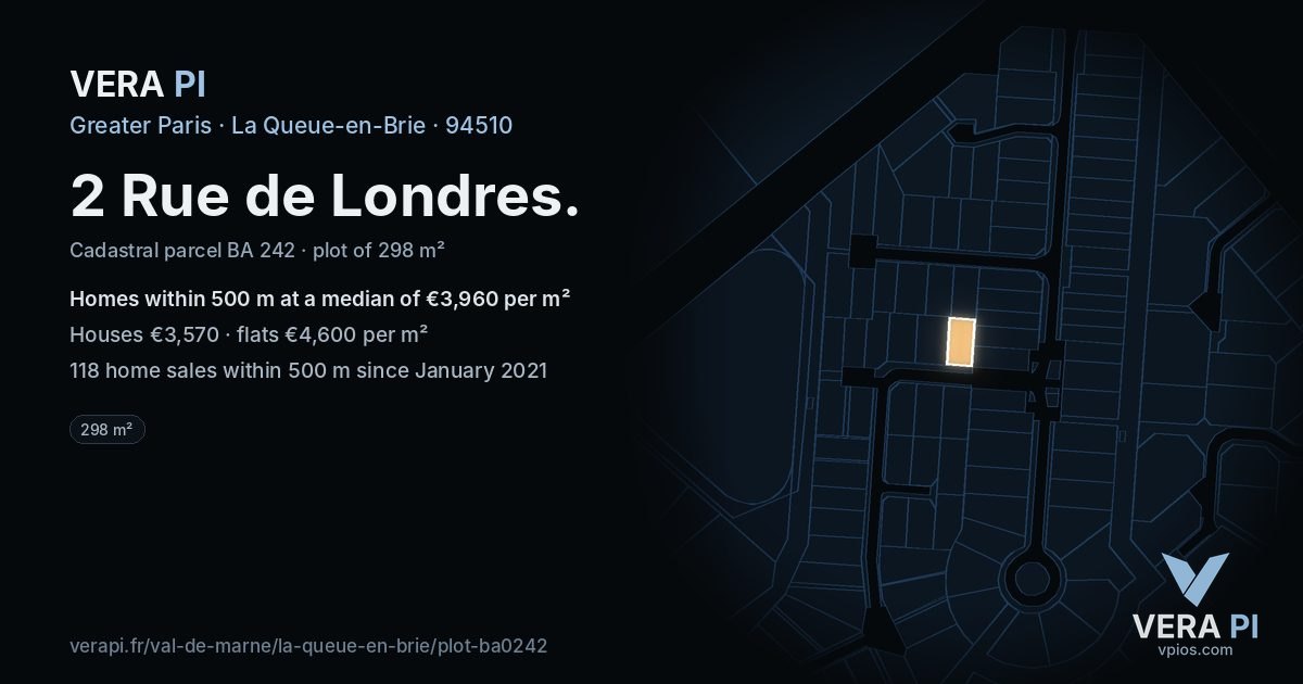 2 Rue de Londres, La Queue-en-Brie at night – the plot lit, the parcels around coloured by the prices near them