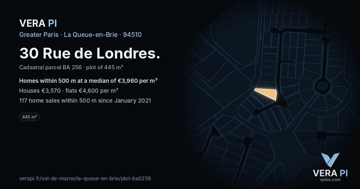 30 Rue de Londres, La Queue-en-Brie at night – the plot lit, the parcels around coloured by the prices near them