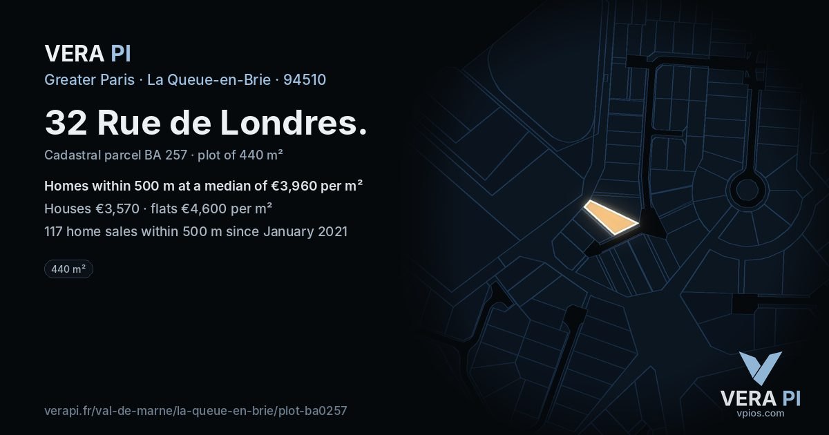 32 Rue de Londres, La Queue-en-Brie at night – the plot lit, the parcels around coloured by the prices near them