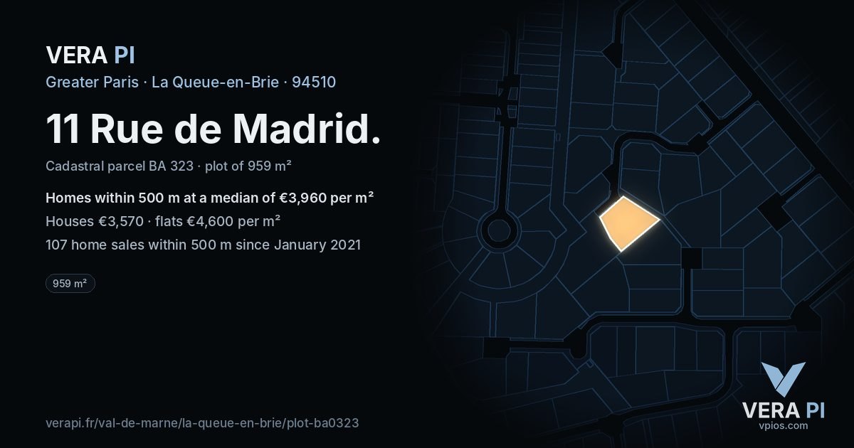 11 Rue de Madrid, La Queue-en-Brie at night – the plot lit, the parcels around coloured by the prices near them
