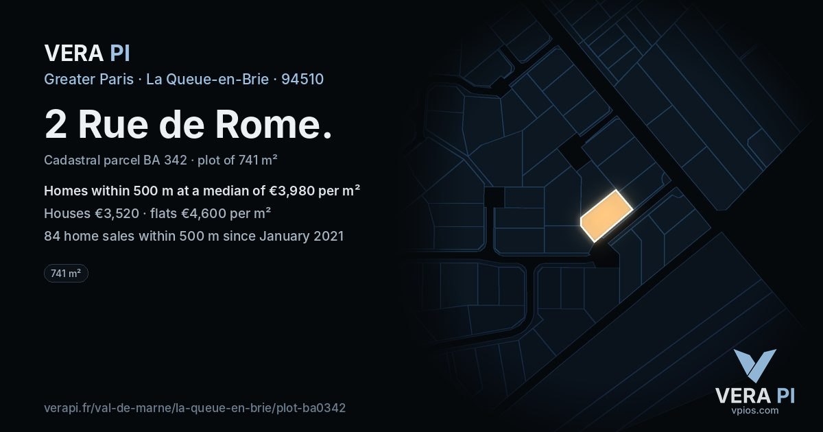 2 Rue de Rome, La Queue-en-Brie at night – the plot lit, the parcels around coloured by the prices near them