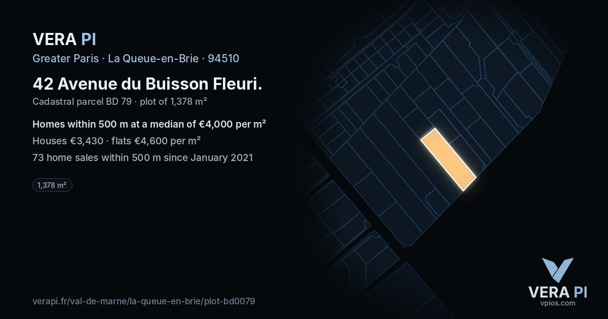 42 Avenue du Buisson Fleuri, La Queue-en-Brie at night – the plot lit, the parcels around coloured by the prices near them