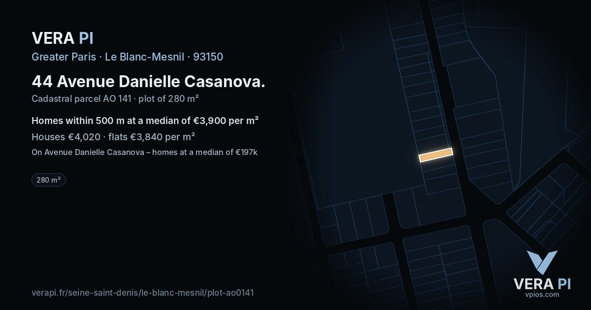 44 Avenue Danielle Casanova, Le Blanc-Mesnil at night – the plot lit, the parcels around coloured by the prices near them