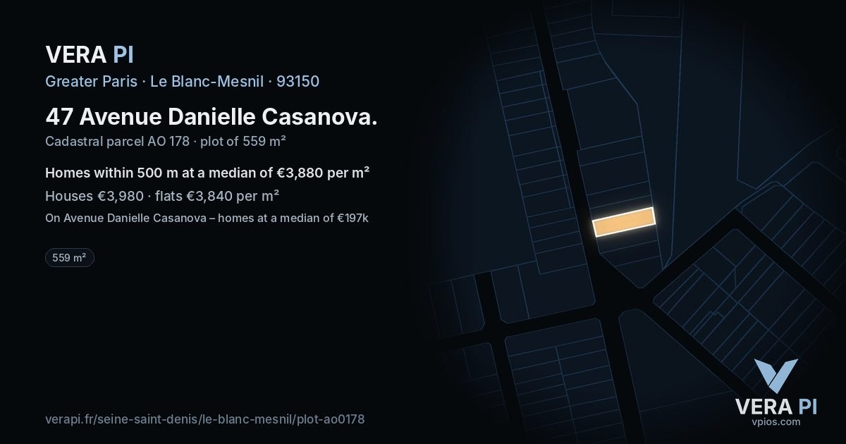 47 Avenue Danielle Casanova, Le Blanc-Mesnil at night – the plot lit, the parcels around coloured by the prices near them