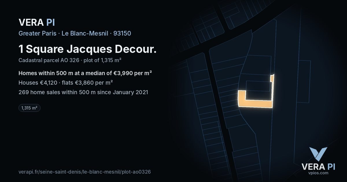 1 Square Jacques Decour, Le Blanc-Mesnil at night – the plot lit, the parcels around coloured by the prices near them