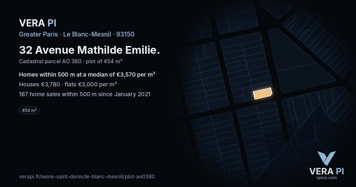 32 Avenue Mathilde Emilie, Le Blanc-Mesnil at night – the plot lit, the parcels around coloured by the prices near them