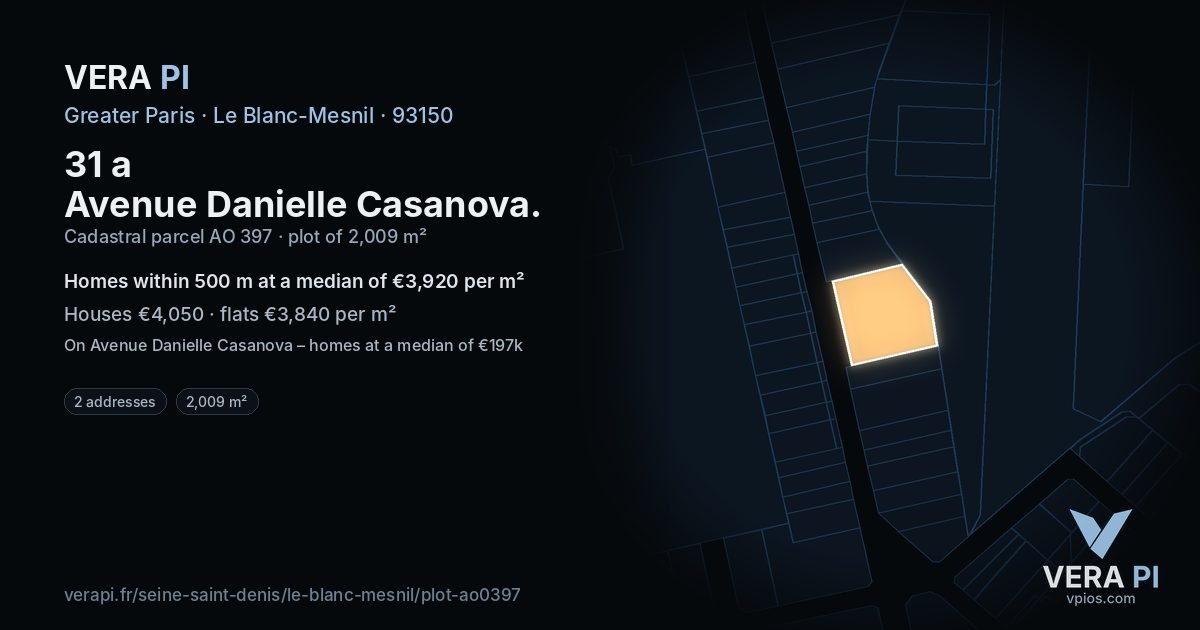 31 a Avenue Danielle Casanova, Le Blanc-Mesnil at night – the plot lit, the parcels around coloured by the prices near them