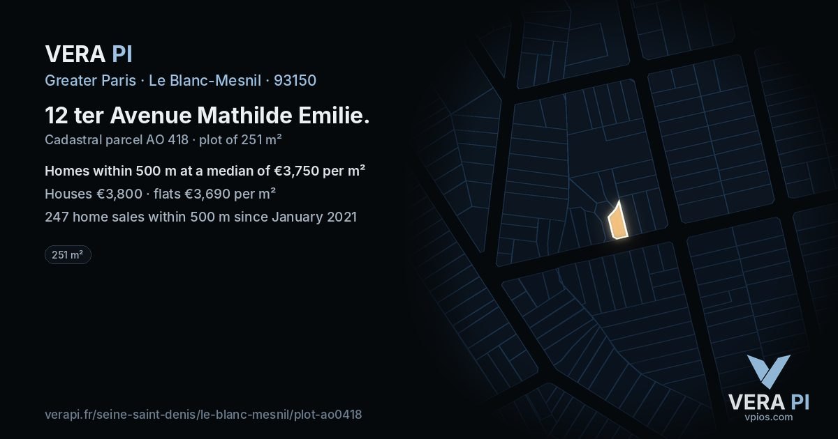 12 ter Avenue Mathilde Emilie, Le Blanc-Mesnil at night – the plot lit, the parcels around coloured by the prices near them