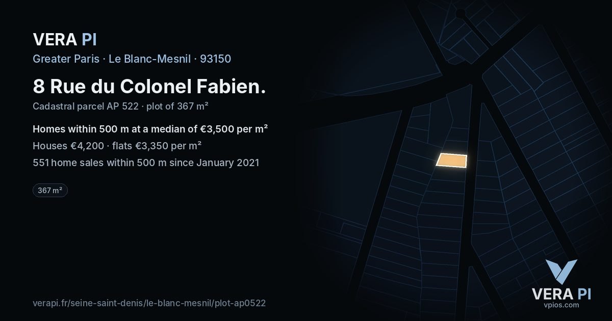 8 Rue du Colonel Fabien, Le Blanc-Mesnil at night – the plot lit, the parcels around coloured by the prices near them