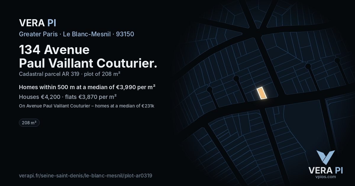 134 Avenue Paul Vaillant Couturier, Le Blanc-Mesnil at night – the plot lit, the parcels around coloured by the prices near them