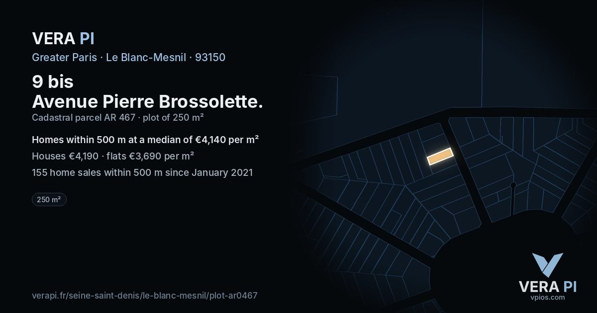 9 bis Avenue Pierre Brossolette, Le Blanc-Mesnil at night – the plot lit, the parcels around coloured by the prices near them