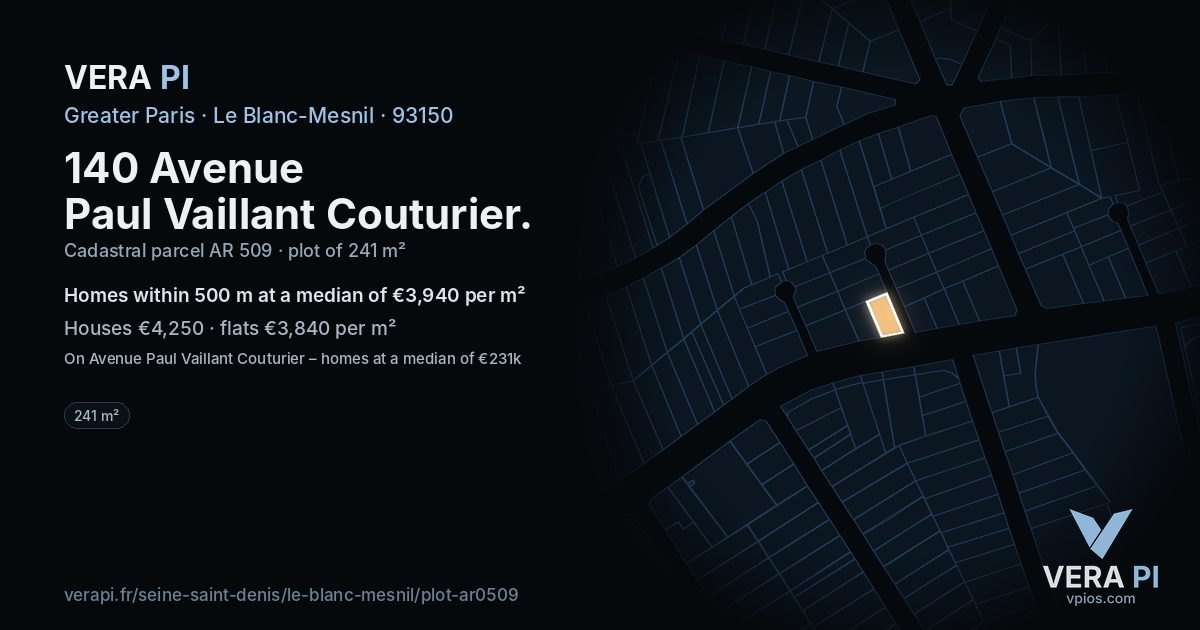 140 Avenue Paul Vaillant Couturier, Le Blanc-Mesnil at night – the plot lit, the parcels around coloured by the prices near them