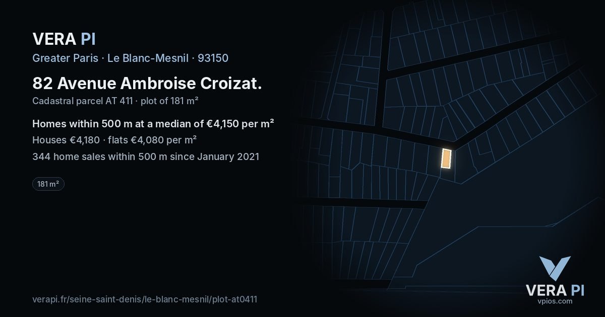 82 Avenue Ambroise Croizat, Le Blanc-Mesnil at night – the plot lit, the parcels around coloured by the prices near them