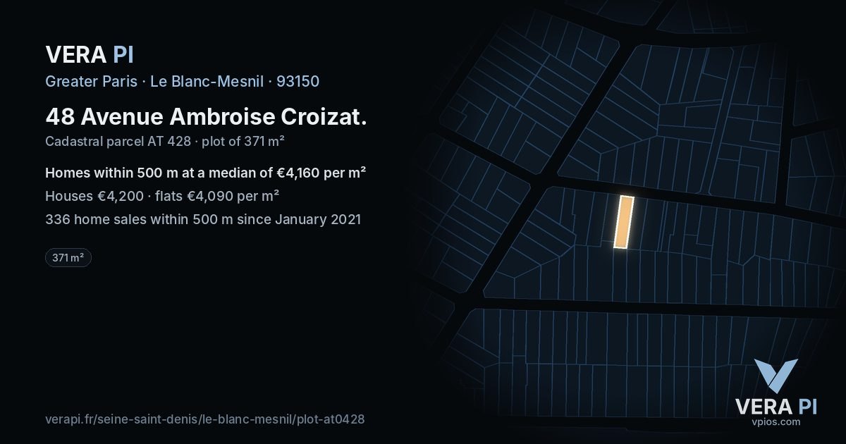 48 Avenue Ambroise Croizat, Le Blanc-Mesnil at night – the plot lit, the parcels around coloured by the prices near them