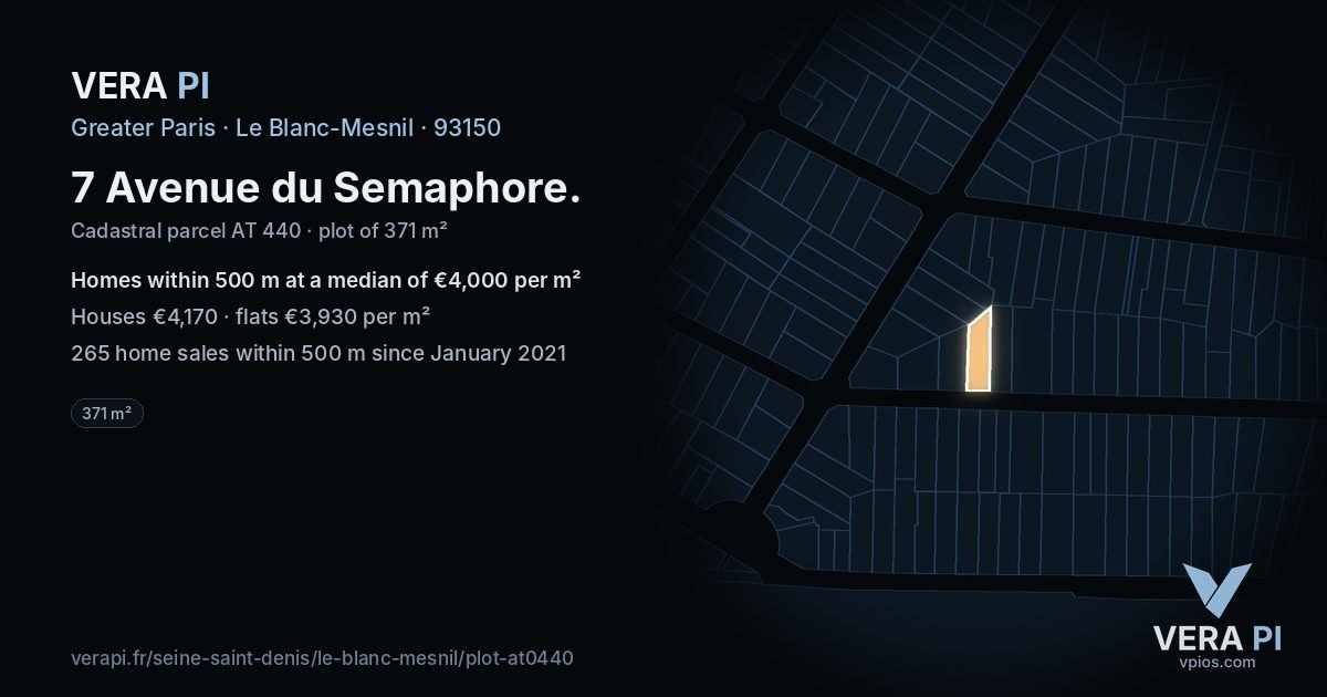 7 Avenue du Semaphore, Le Blanc-Mesnil at night – the plot lit, the parcels around coloured by the prices near them