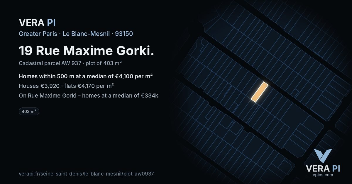 19 Rue Maxime Gorki, Le Blanc-Mesnil at night – the plot lit, the parcels around coloured by the prices near them