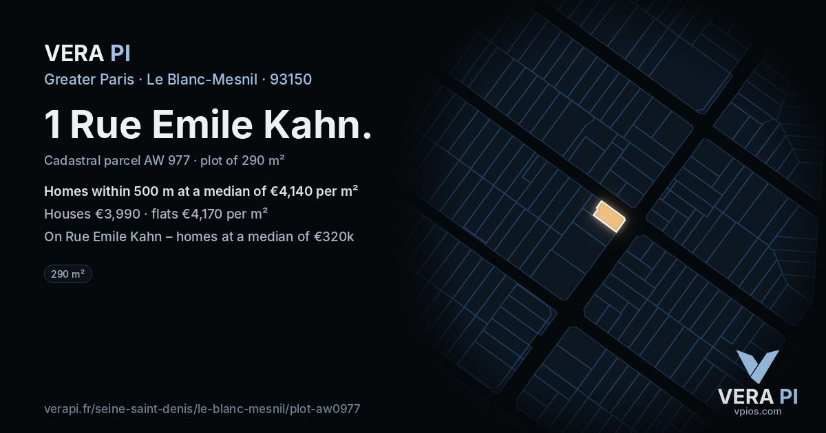 1 Rue Emile Kahn, Le Blanc-Mesnil at night – the plot lit, the parcels around coloured by the prices near them