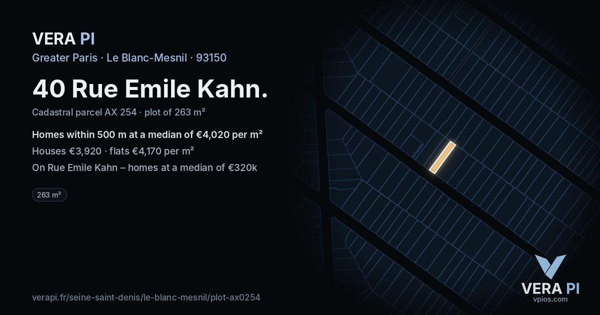 40 Rue Emile Kahn, Le Blanc-Mesnil at night – the plot lit, the parcels around coloured by the prices near them