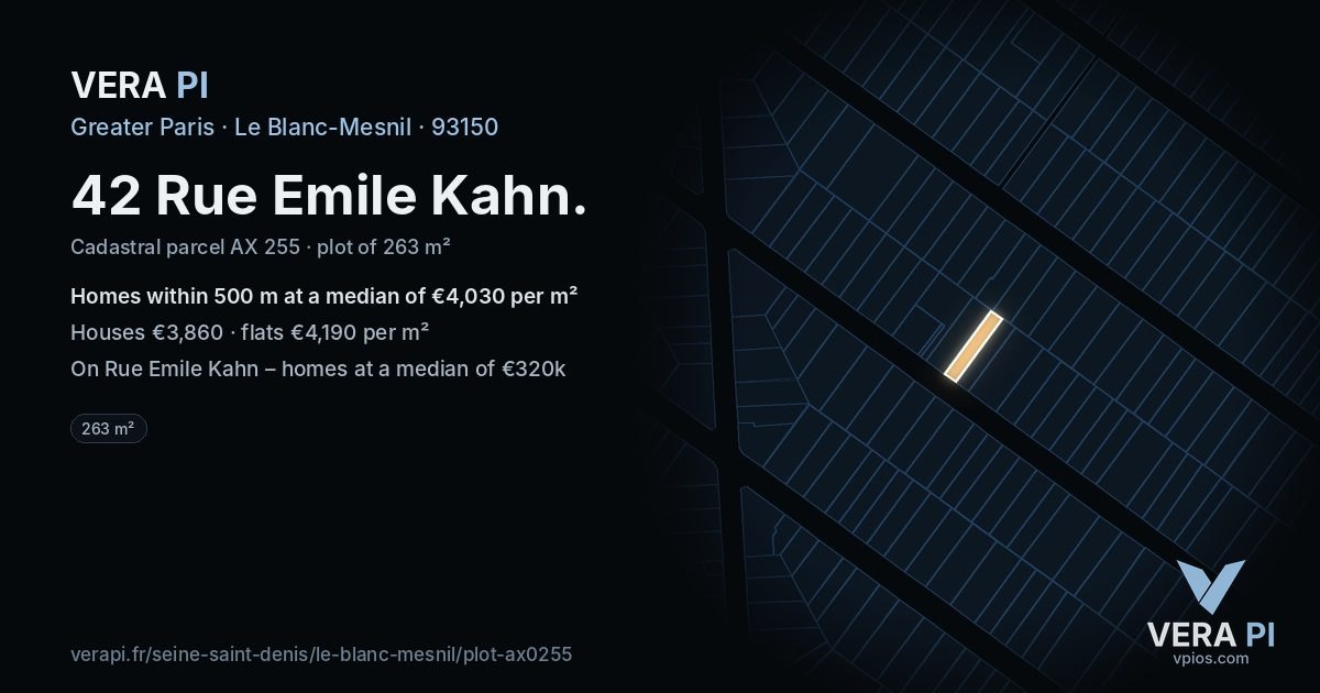 42 Rue Emile Kahn, Le Blanc-Mesnil at night – the plot lit, the parcels around coloured by the prices near them