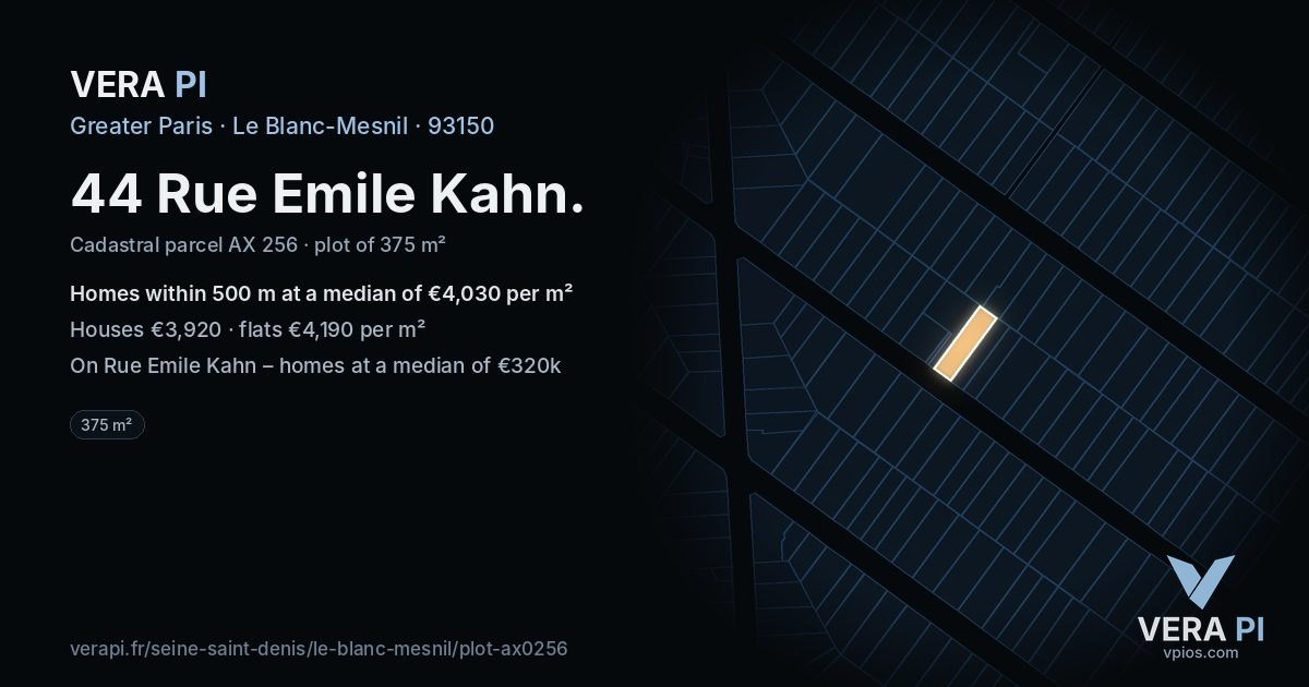 44 Rue Emile Kahn, Le Blanc-Mesnil at night – the plot lit, the parcels around coloured by the prices near them