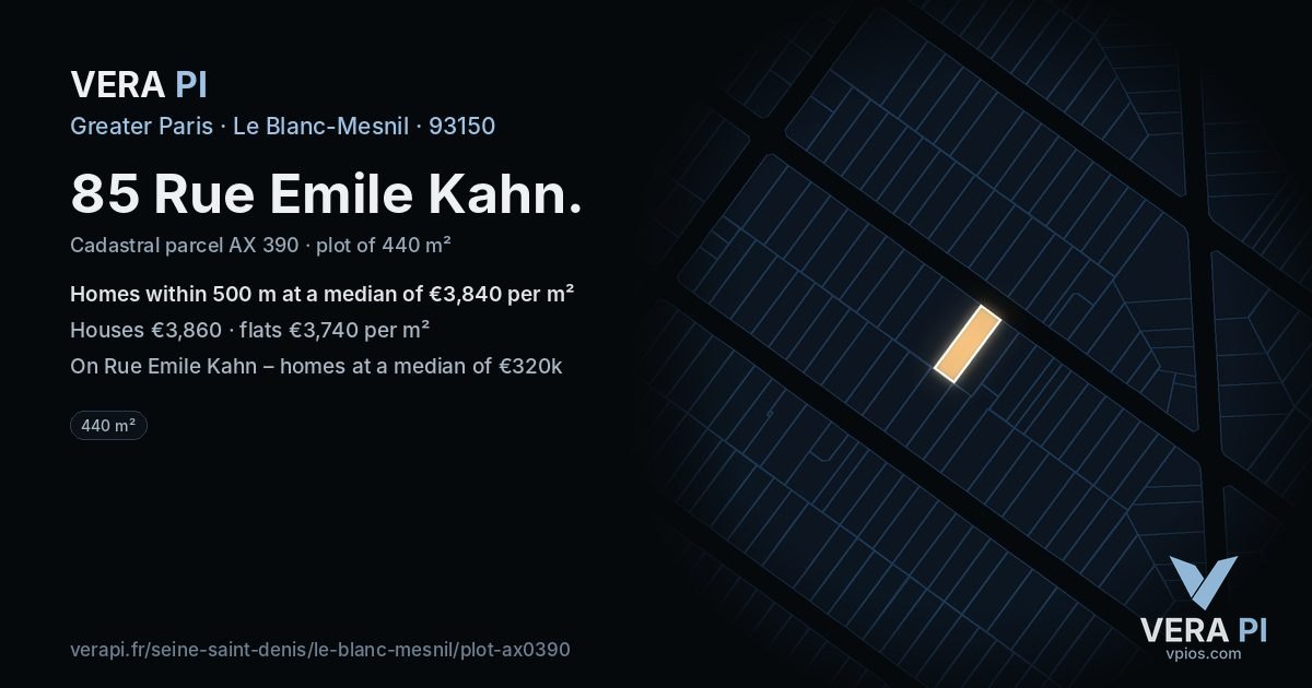 85 Rue Emile Kahn, Le Blanc-Mesnil at night – the plot lit, the parcels around coloured by the prices near them