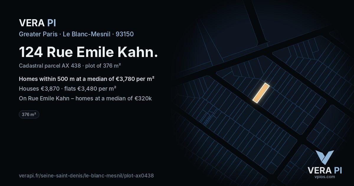 124 Rue Emile Kahn, Le Blanc-Mesnil at night – the plot lit, the parcels around coloured by the prices near them