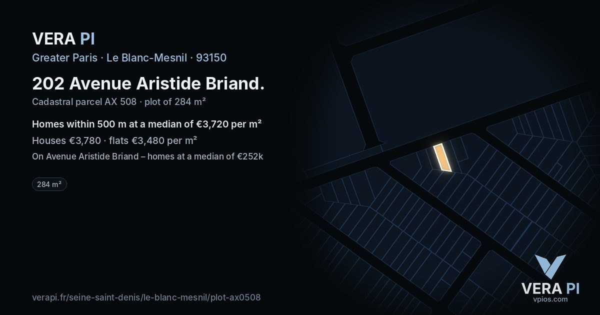 202 Avenue Aristide Briand, Le Blanc-Mesnil at night – the plot lit, the parcels around coloured by the prices near them