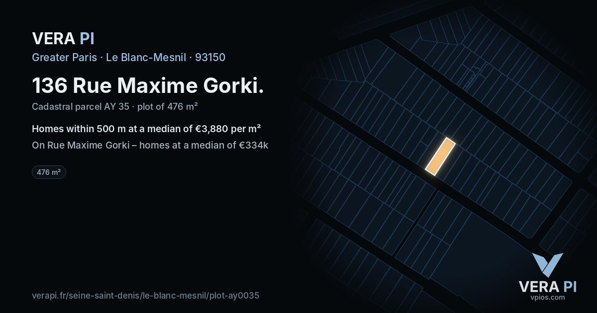136 Rue Maxime Gorki, Le Blanc-Mesnil at night – the plot lit, the parcels around coloured by the prices near them