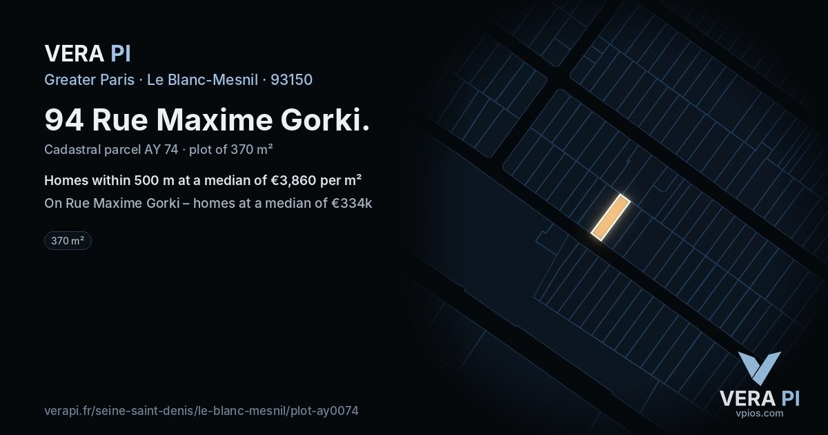 94 Rue Maxime Gorki, Le Blanc-Mesnil at night – the plot lit, the parcels around coloured by the prices near them