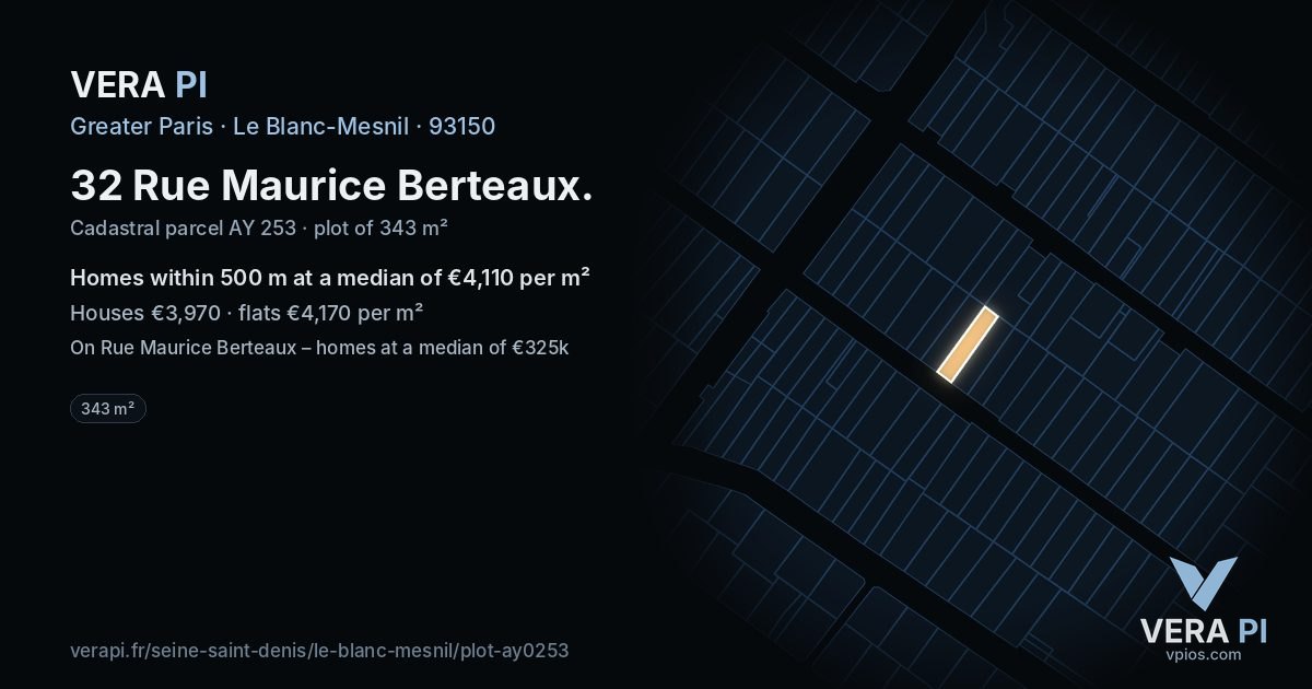 32 Rue Maurice Berteaux, Le Blanc-Mesnil at night – the plot lit, the parcels around coloured by the prices near them