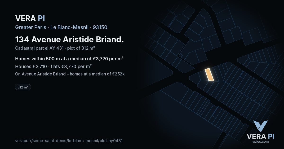 134 Avenue Aristide Briand, Le Blanc-Mesnil at night – the plot lit, the parcels around coloured by the prices near them