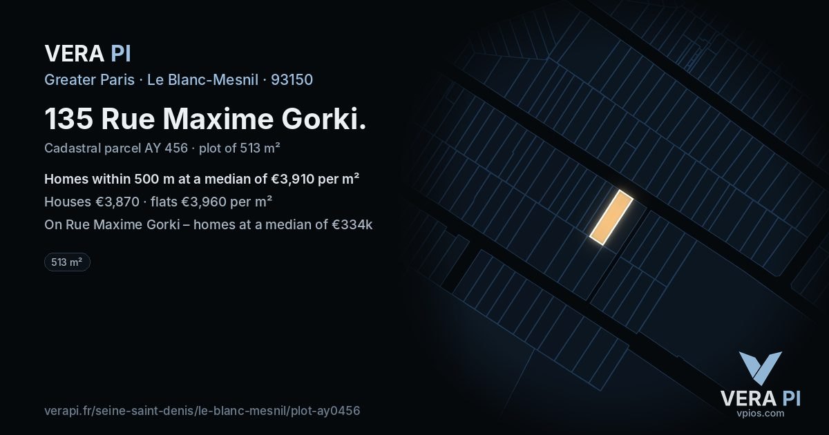 135 Rue Maxime Gorki, Le Blanc-Mesnil at night – the plot lit, the parcels around coloured by the prices near them