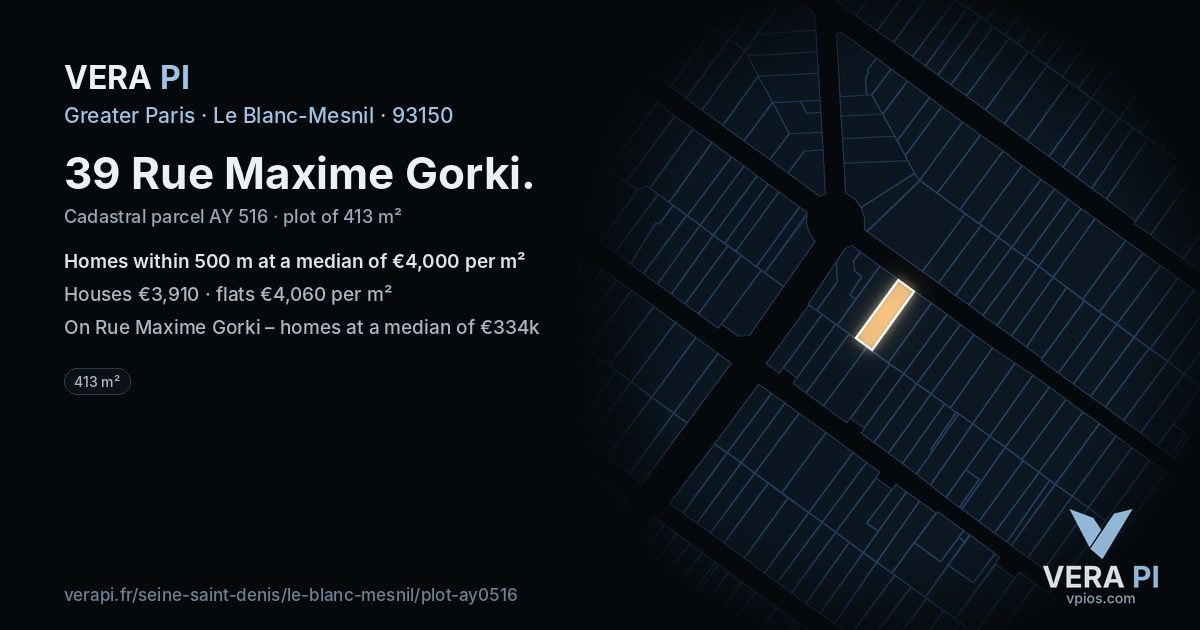 39 Rue Maxime Gorki, Le Blanc-Mesnil at night – the plot lit, the parcels around coloured by the prices near them