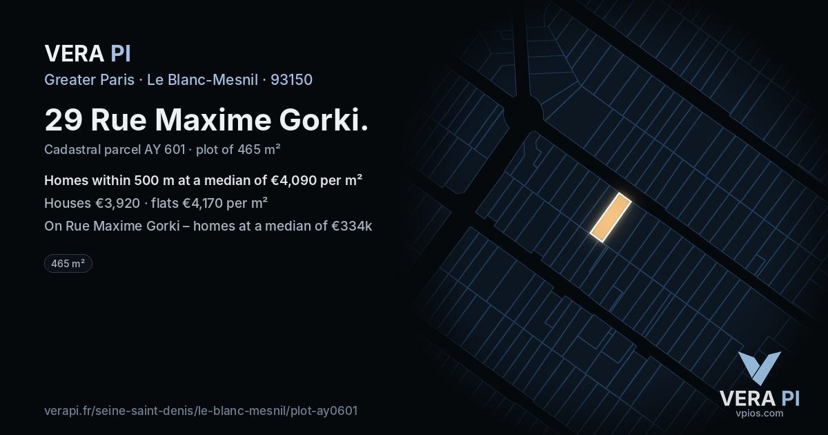29 Rue Maxime Gorki, Le Blanc-Mesnil at night – the plot lit, the parcels around coloured by the prices near them